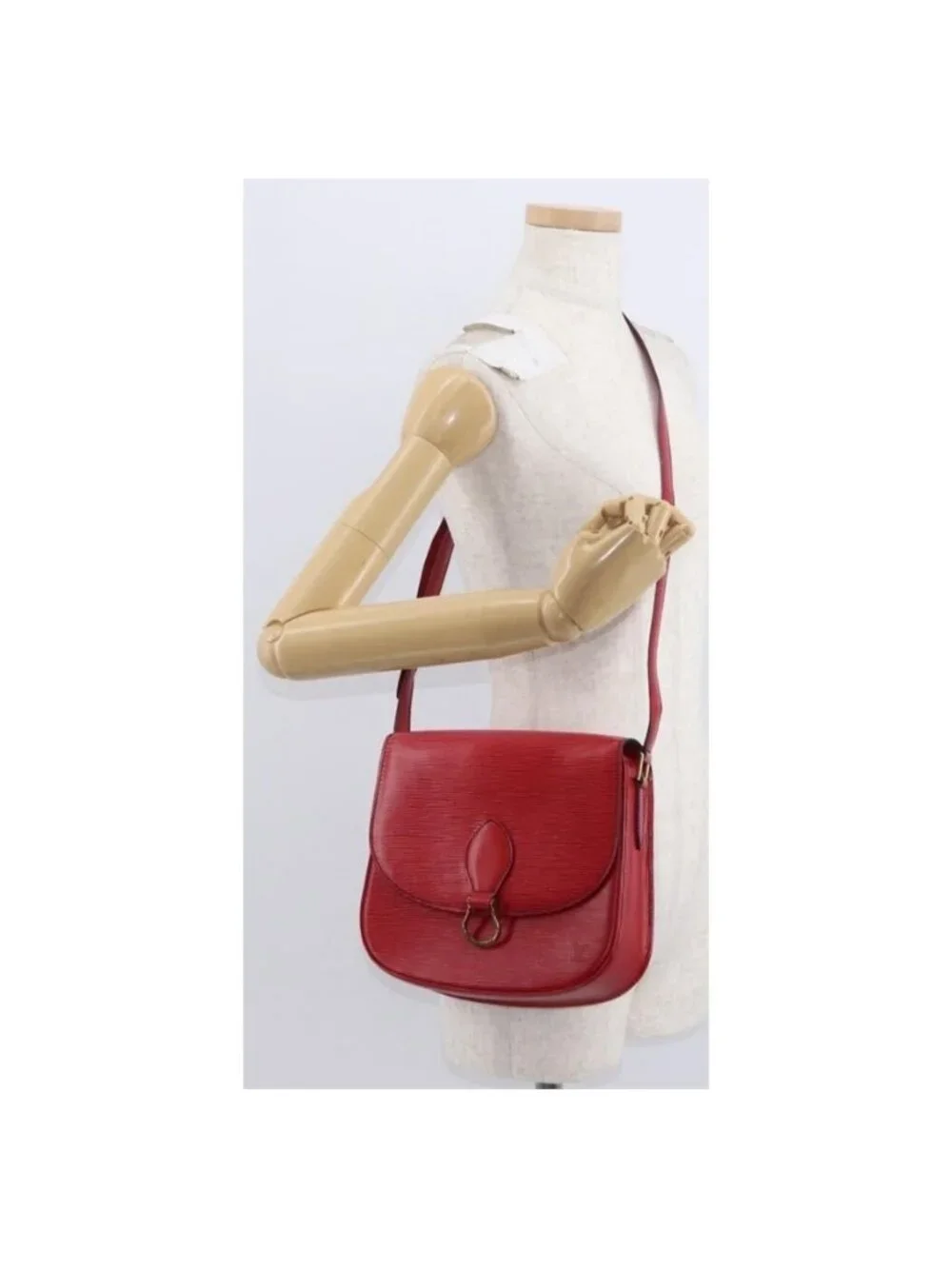Authentic LOUIS VUITTON Epi Saint Cloud GM Shoulder Bag Red M52197 LV